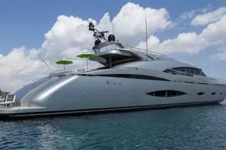luxury yacht charter Mykonos, superyacht charter Greece, superyachts Greece